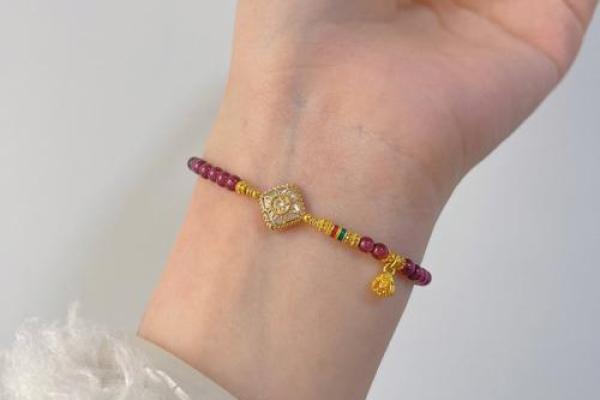 87年属兔适合戴黄金吗_87年属兔适合戴什么首饰