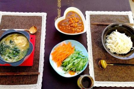 初七吃面条图片