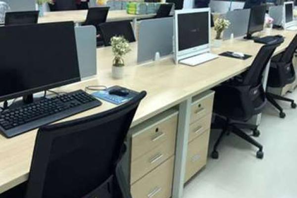 有助于女孩子事业的办公桌风水