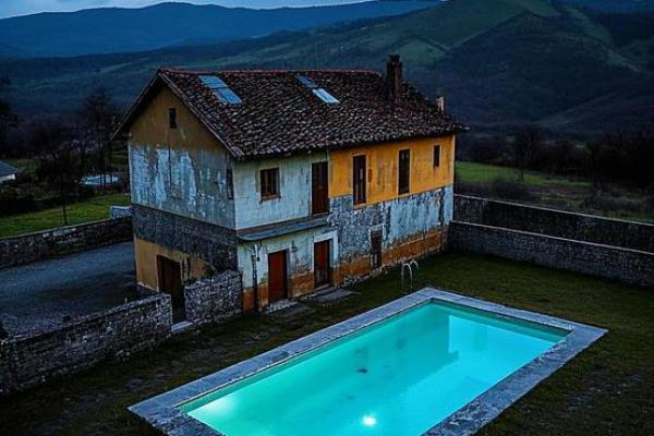 房子前有泳池风水