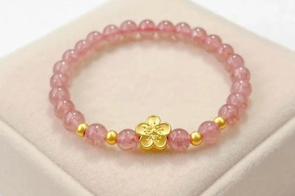 风水女人戴什么招财最灵验手链还是项链