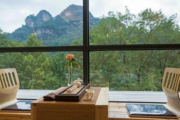 窗户对着桥，这些卧室风水好吗