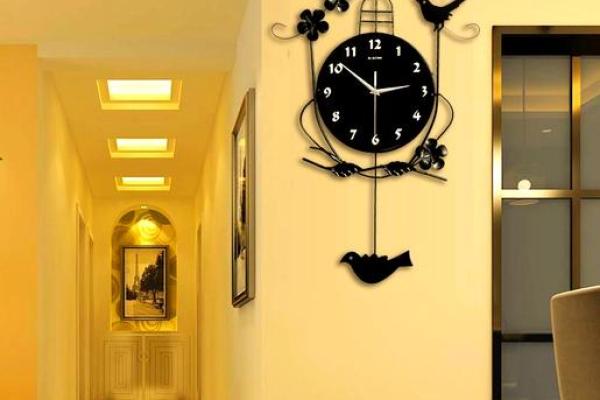 风水，客厅挂钟圆形还是方形好