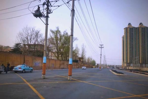 房子西边电线杆风水