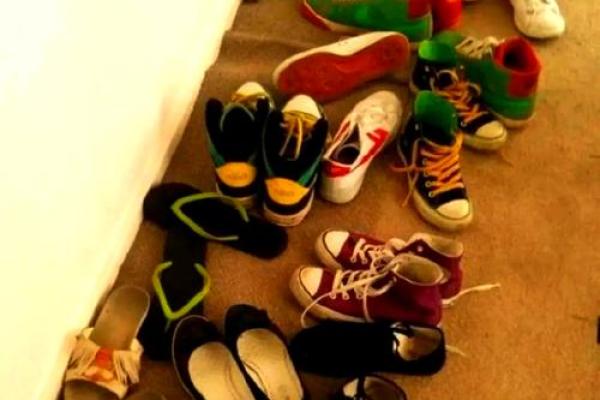 大门口放鞋子是害人的风水