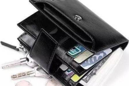 风水女人钱包用什么颜色好聚财