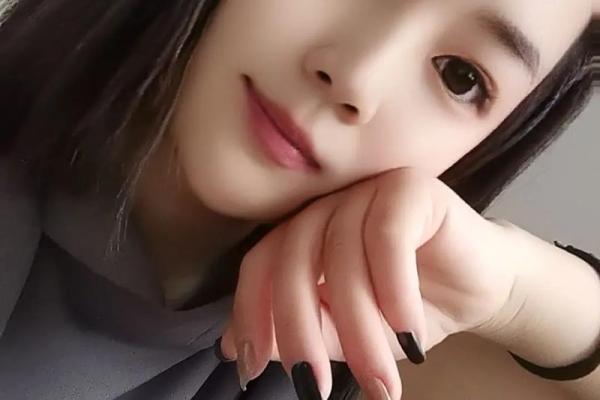 女人有黑观音痣 下巴的痣房屋多