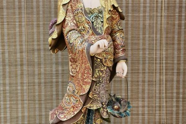 鱼篮观音现世 不想成婚当夜身患恶疾死去