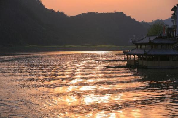 两河之间的房子风水好吗