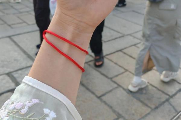 月老姻缘线没有签到头 月老姻缘线有几种颜色？