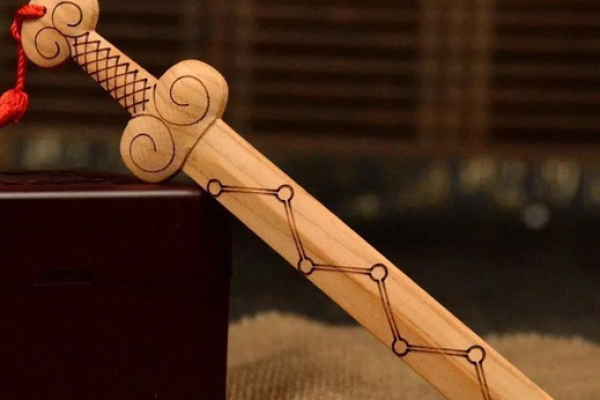 风水桃木剑的作用和功效及摆放方法