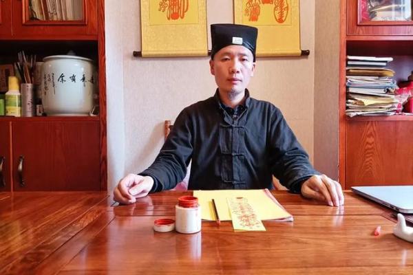 风水大师看风水_风水先生怎么称呼