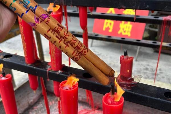 穷算命，富烧香，你的转运风水