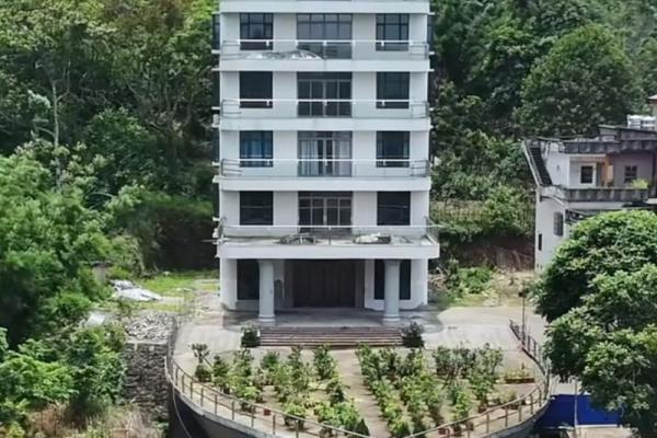 房子前面风水堡坎设计