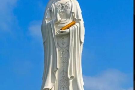 梦见观音菩萨给喝蓝色的水