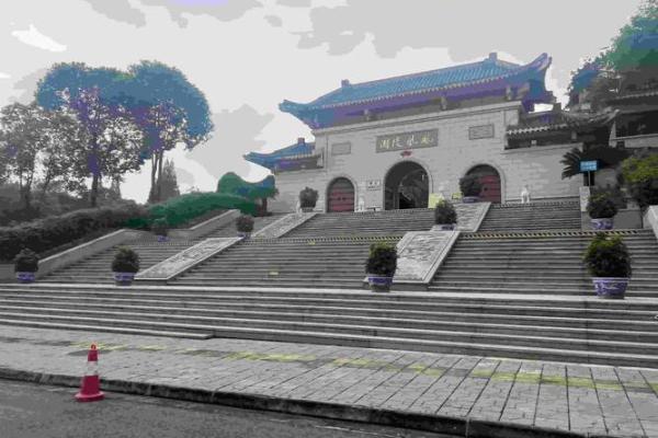 北京凤凰山陵园风水好吗？