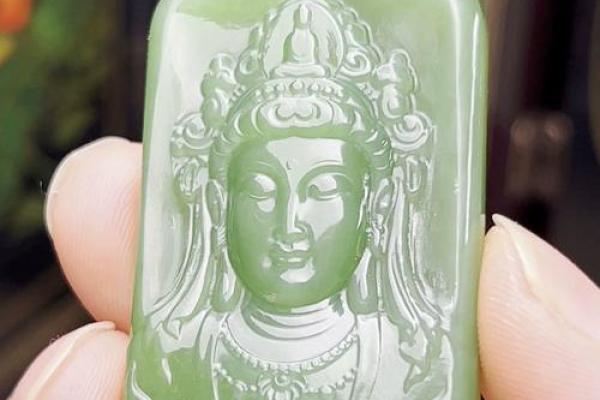 佩戴观音吊坠的讲究 佩戴观音吊坠的讲究