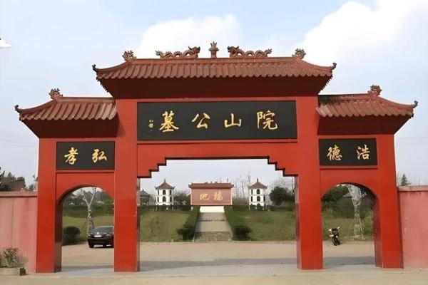 离公墓2公里房子风水 离公墓多远不能住人 离公墓2公里房子风水 离公墓多远不能住人